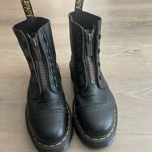 Dr. Martens Black Sinclair Boots